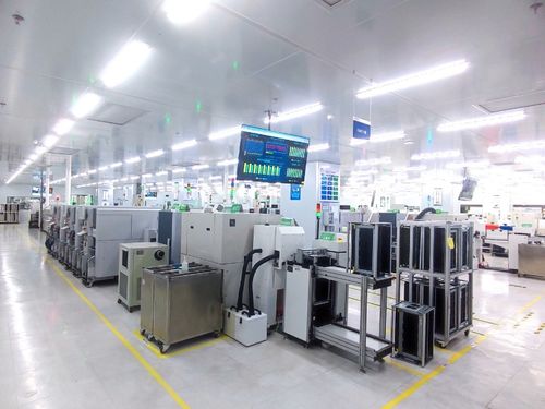 工廠原來這么酷丨揭秘智能座艙、無塵智造與智能設備的革新之路